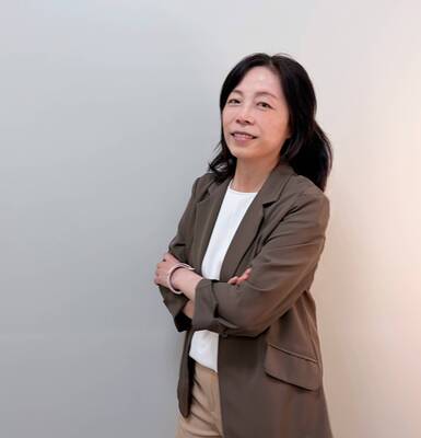 李燕芬圖片